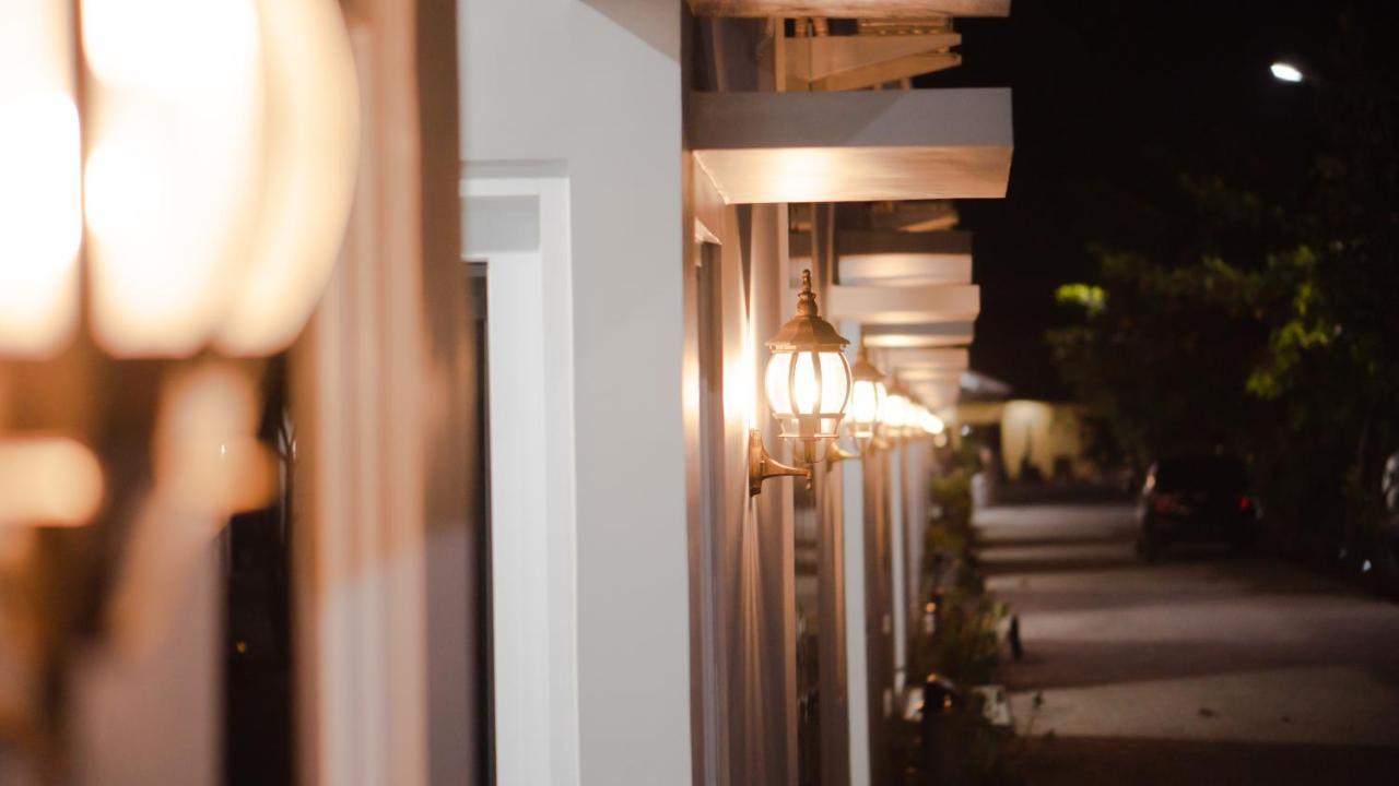 Sitiinggil Guest House Syariah テガル エクステリア 写真