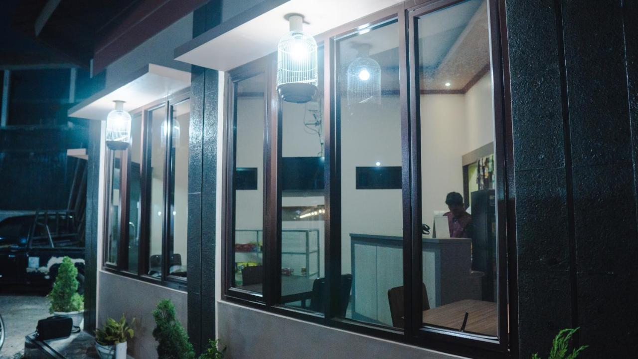 Sitiinggil Guest House Syariah テガル エクステリア 写真