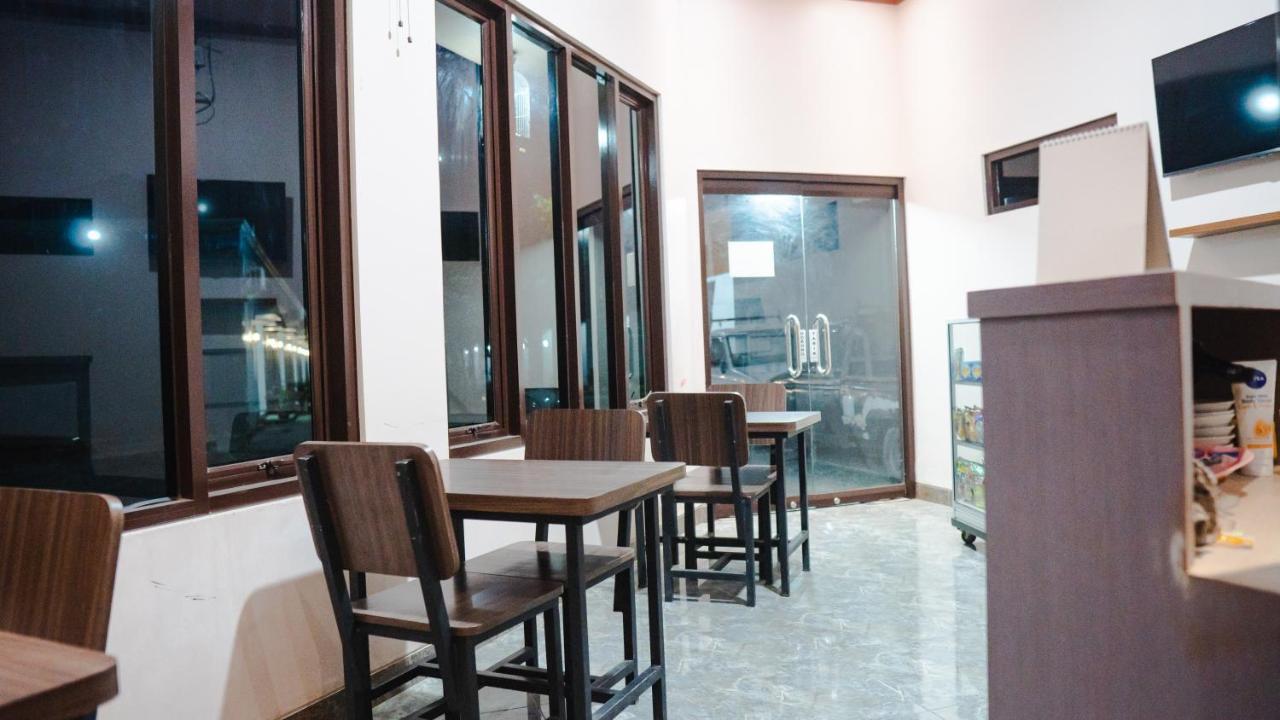 Sitiinggil Guest House Syariah テガル エクステリア 写真