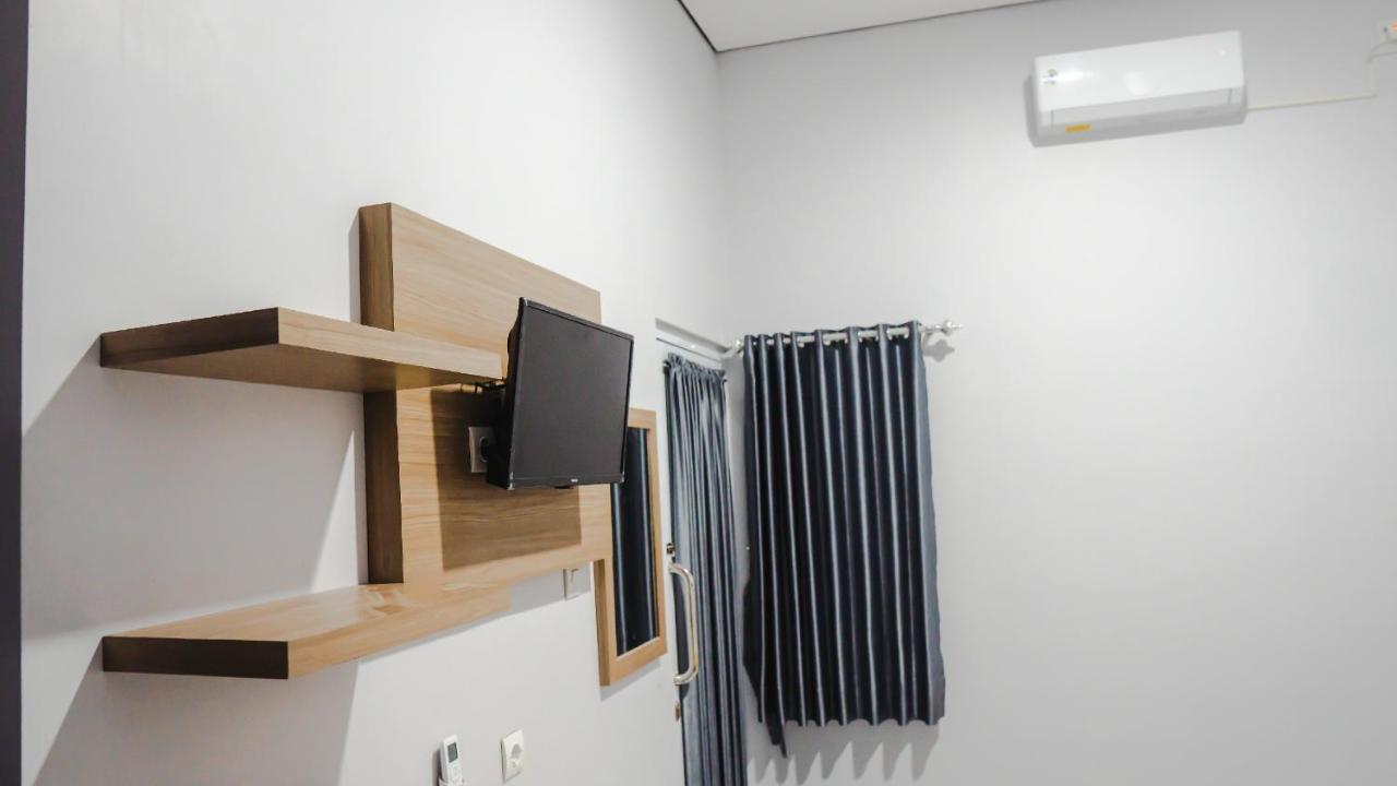 Sitiinggil Guest House Syariah テガル エクステリア 写真